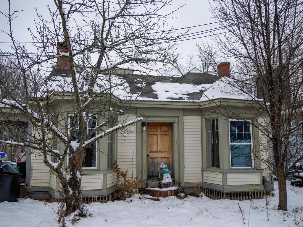 9-11 South Street Somersworth NH 03878