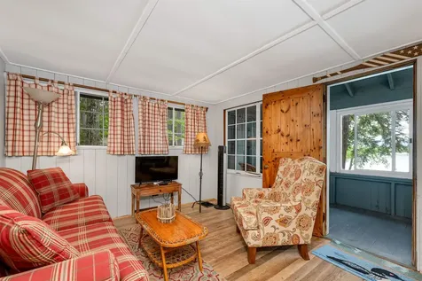 19 Governor Wentworth Highway Tuftonboro NH 03853