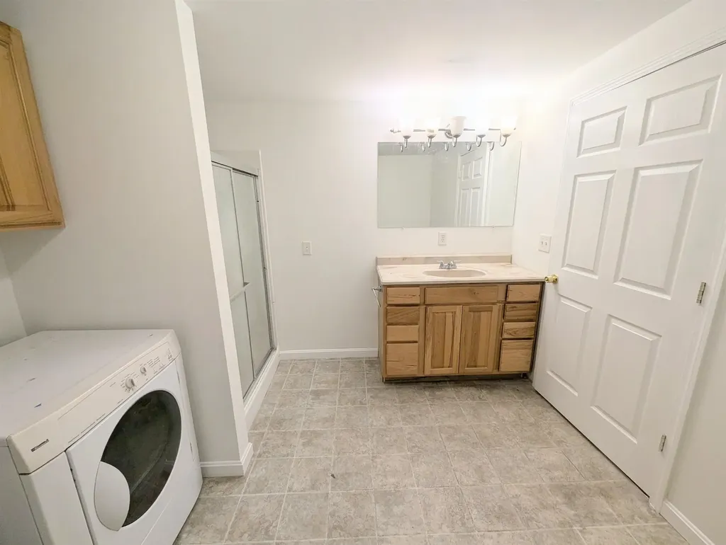 43 Crestwood Drive St. Johnsbury VT 05819