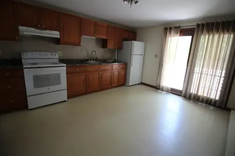 84 Franklin Street Derry NH 03038