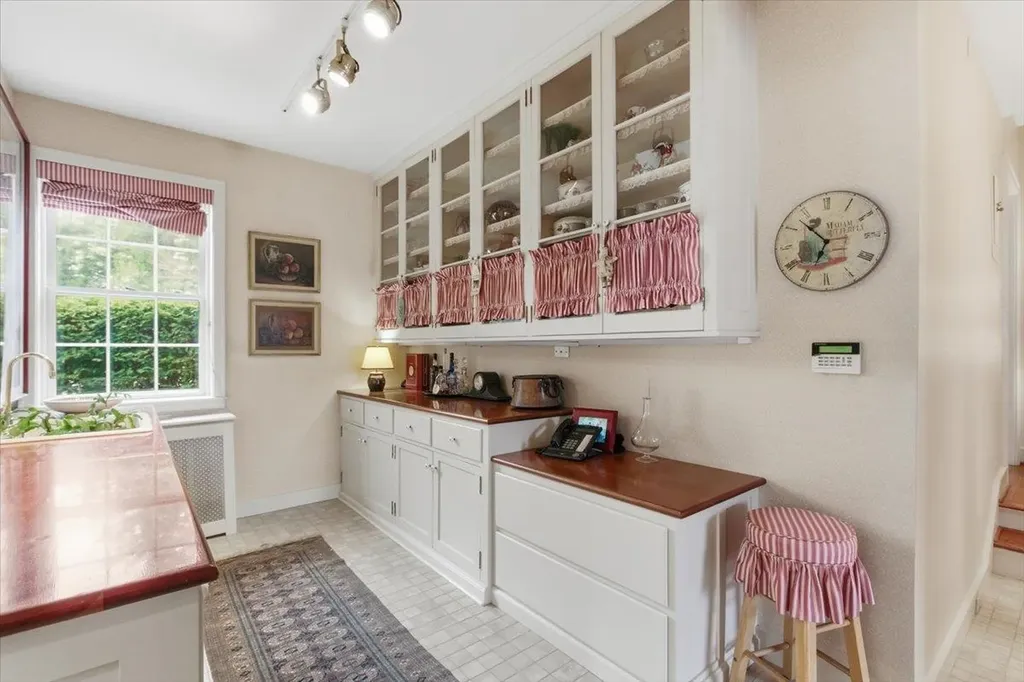 1086 West Road Bennington VT 05201