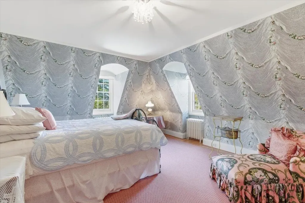 1086 West Road Bennington VT 05201