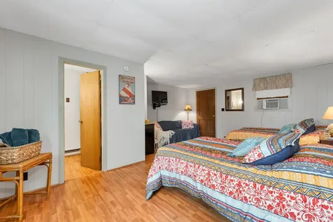 19 Governor Wentworth Highway Tuftonboro NH 03853