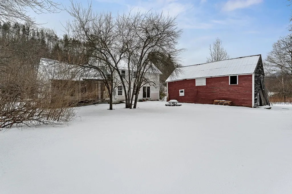 113 Mill Brook Road Fayston VT 05673