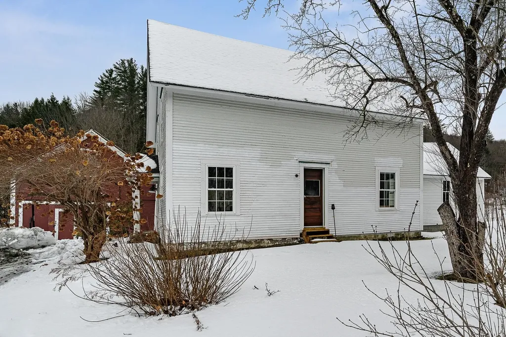 113 Mill Brook Road Fayston VT 05673