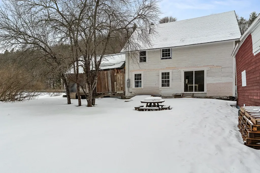113 Mill Brook Road Fayston VT 05673
