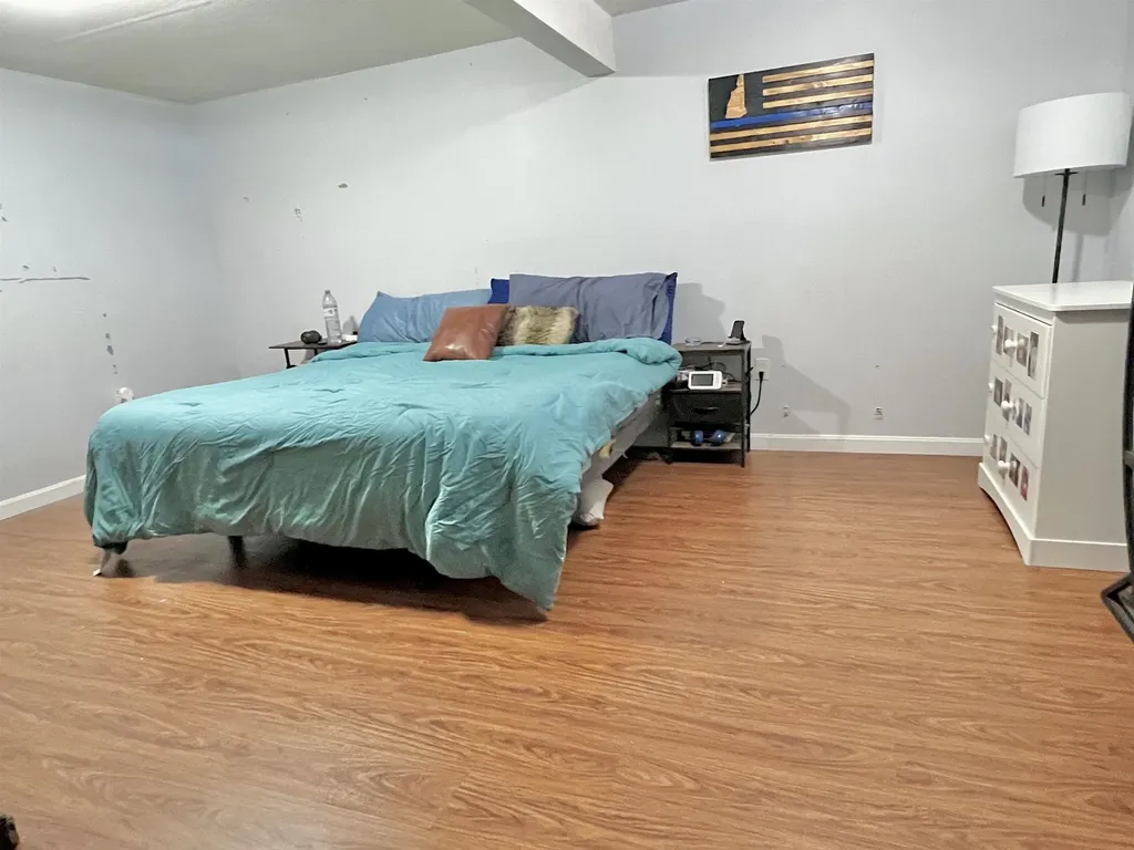 206 Calef Road Manchester NH 03103