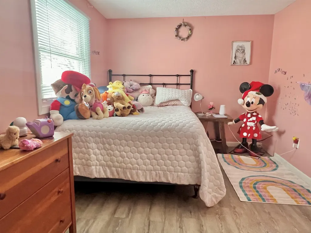 206 Calef Road Manchester NH 03103