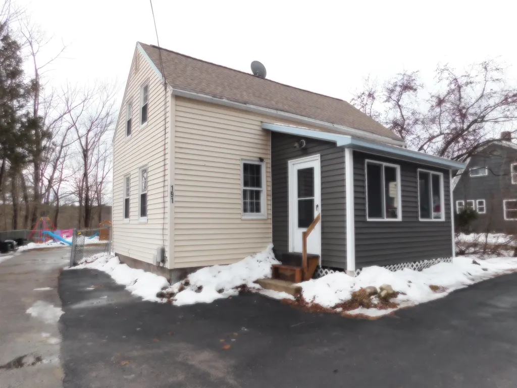 191 Main Street Alton NH 03809