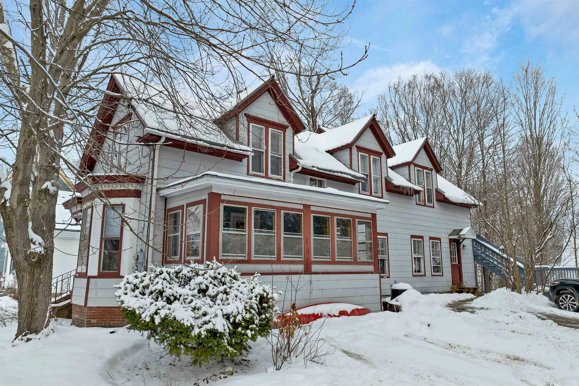 3 Keeble Street Plymouth NH 03264