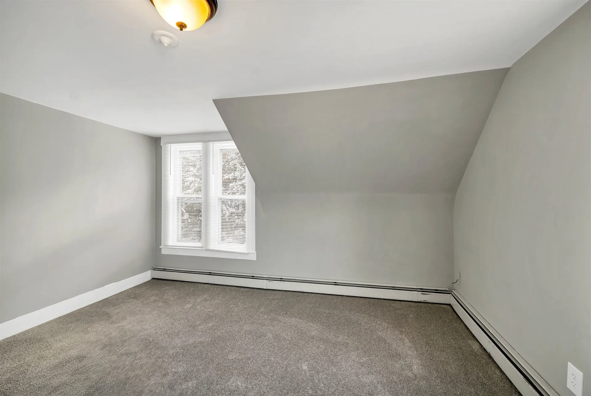 3 Keeble Street Plymouth NH 03264