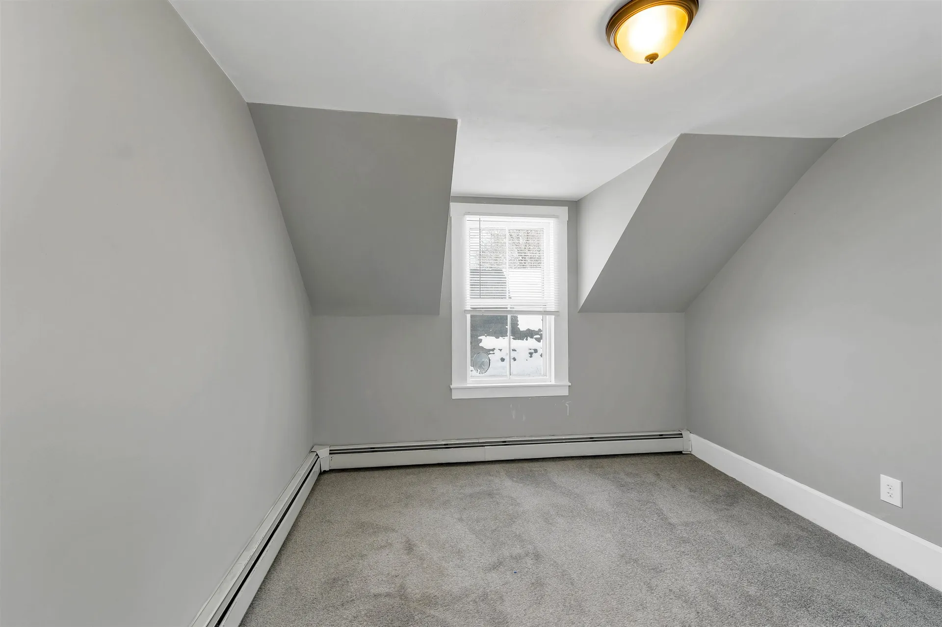 3 Keeble Street Plymouth NH 03264