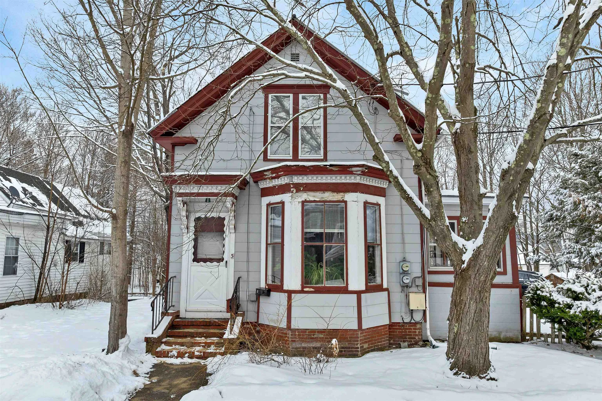 3 Keeble Street Plymouth NH 03264