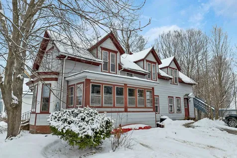 3 Keeble Street Plymouth NH 03264