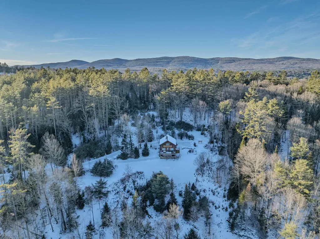 100 Quebec Road Lyman NH 03585