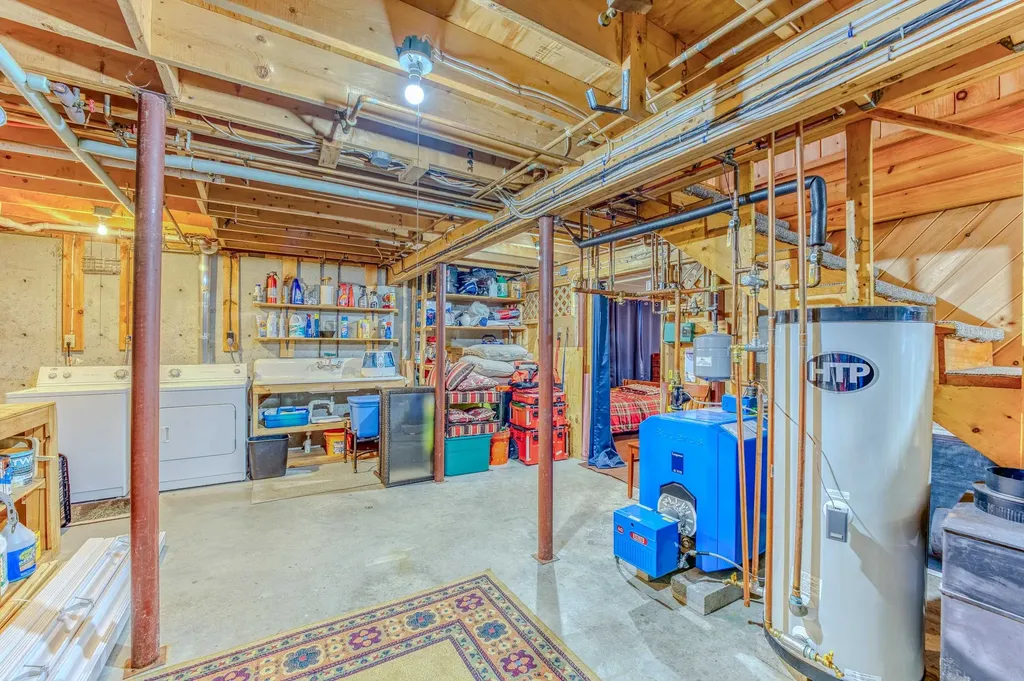 100 Quebec Road Lyman NH 03585