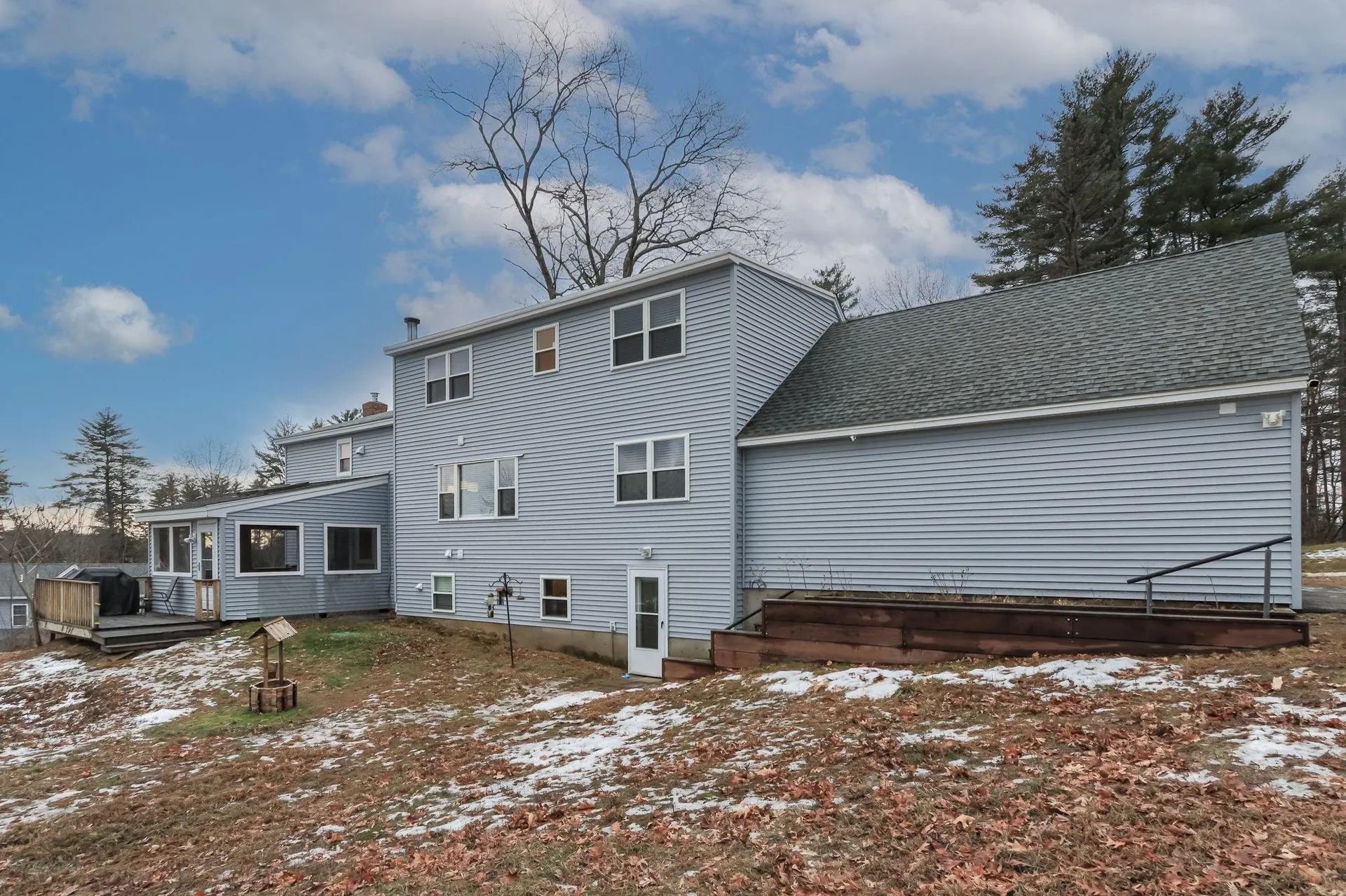 481 Woodlawn Ridge Road Pembroke NH 03275