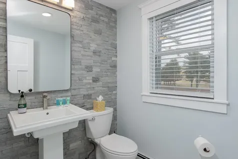 481 Woodlawn Ridge Road Pembroke NH 03275