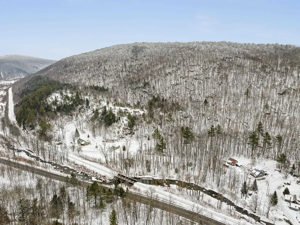 527 Vt 12 A Granville VT 05669