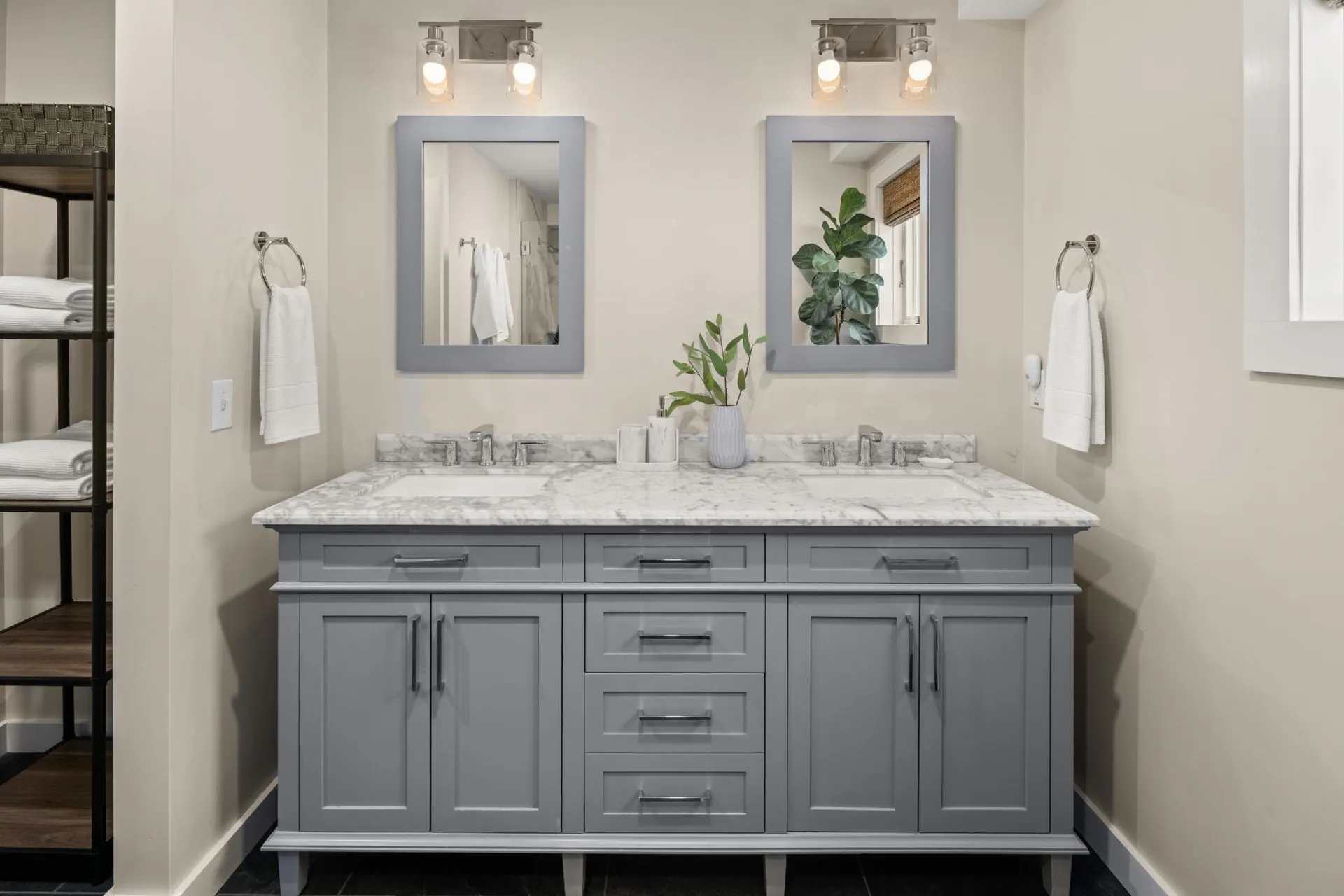 2366 Mountain Road Stowe VT 05672