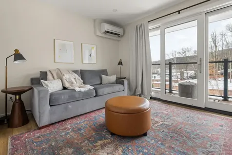 2366 Mountain Road Stowe VT 05672