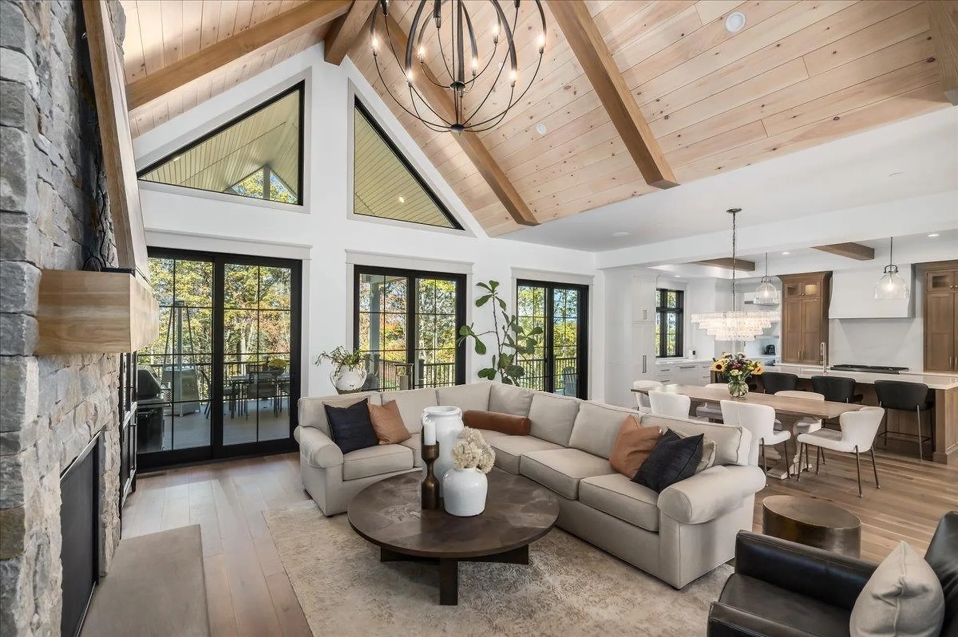 63 Commanders Helm Laconia NH 03246