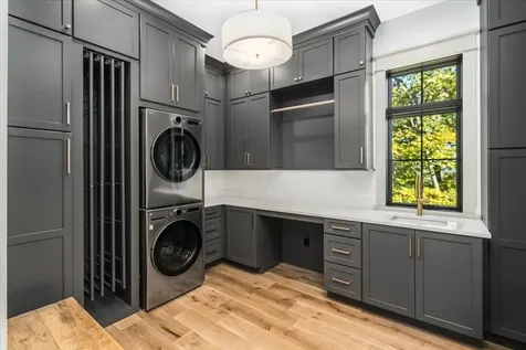 63 Commanders Helm Laconia NH 03246