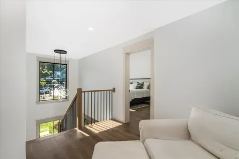 63 Commanders Helm Laconia NH 03246