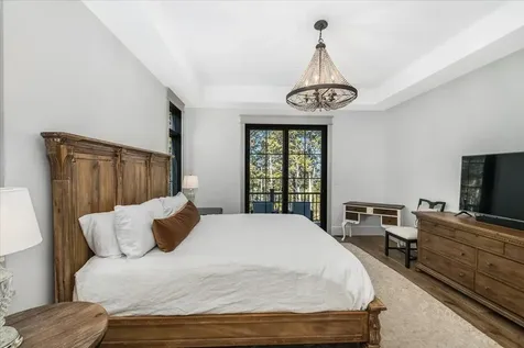 63 Commanders Helm Laconia NH 03246