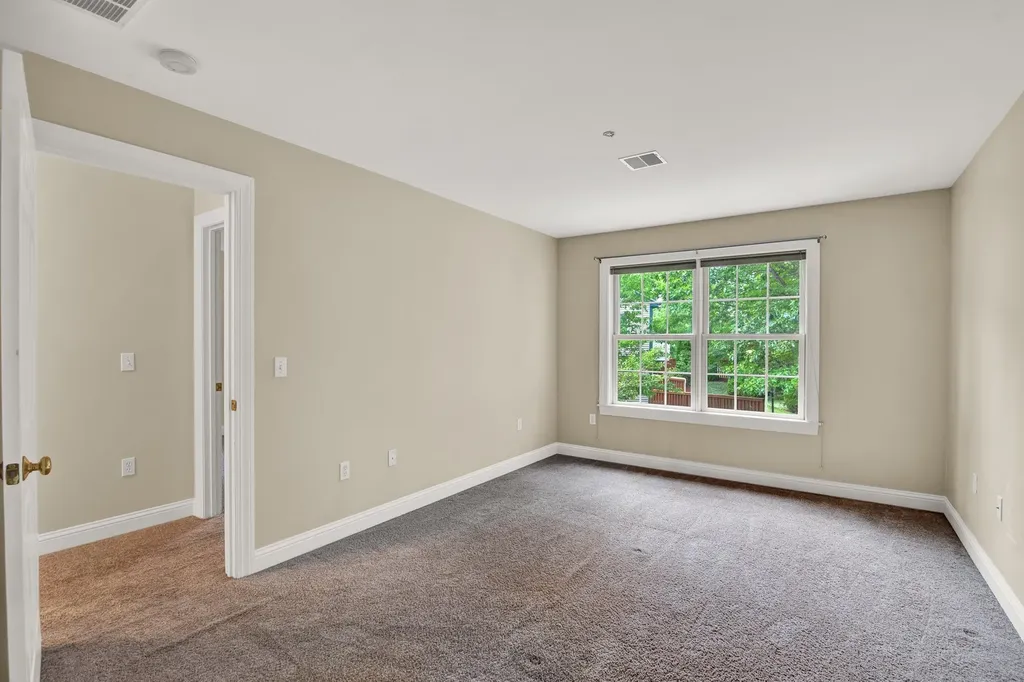 8 Deborah Lane Dover NH 03820