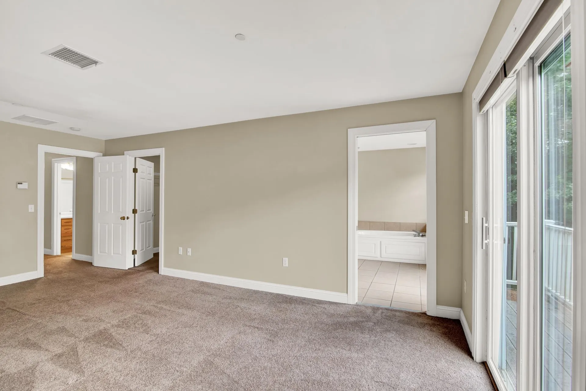 8 Deborah Lane Dover NH 03820