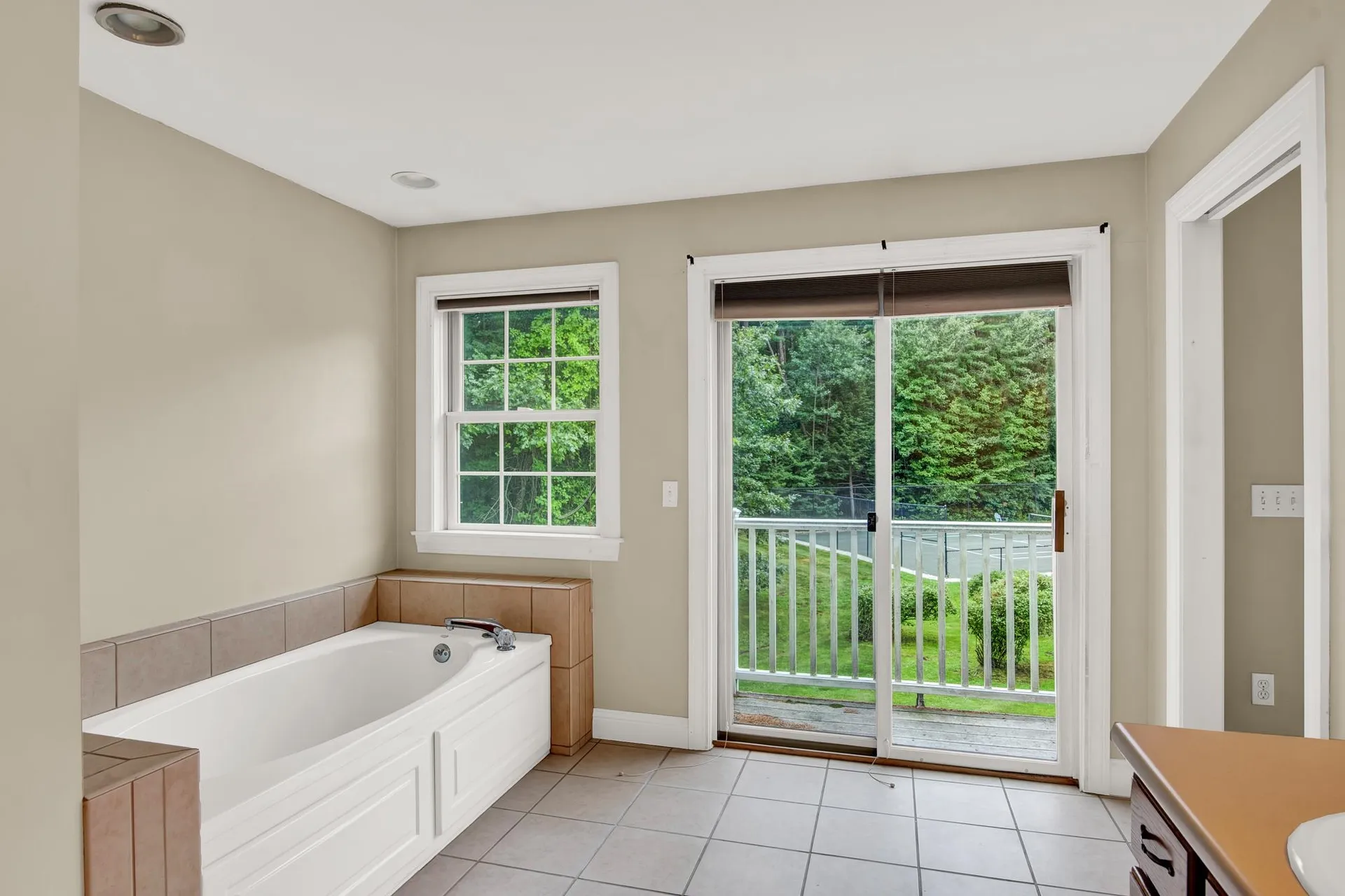 8 Deborah Lane Dover NH 03820