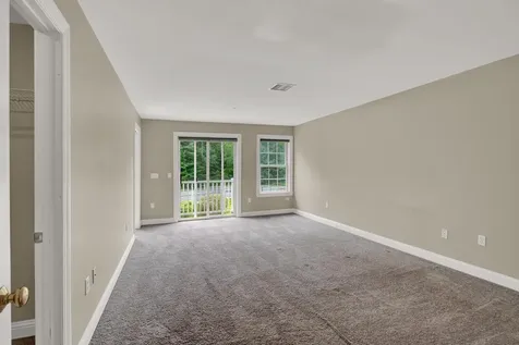 8 Deborah Lane Dover NH 03820