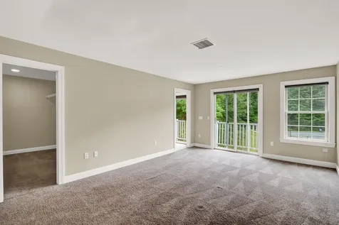 8 Deborah Lane Dover NH 03820