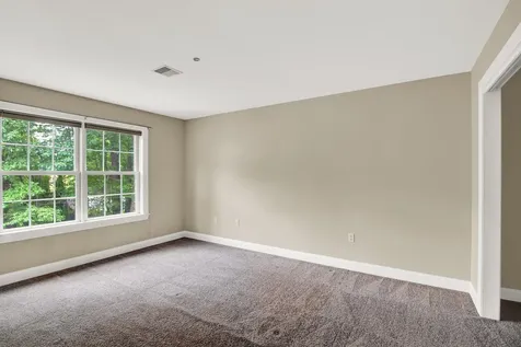 8 Deborah Lane Dover NH 03820