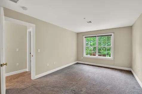 8 Deborah Lane Dover NH 03820