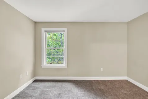 8 Deborah Lane Dover NH 03820