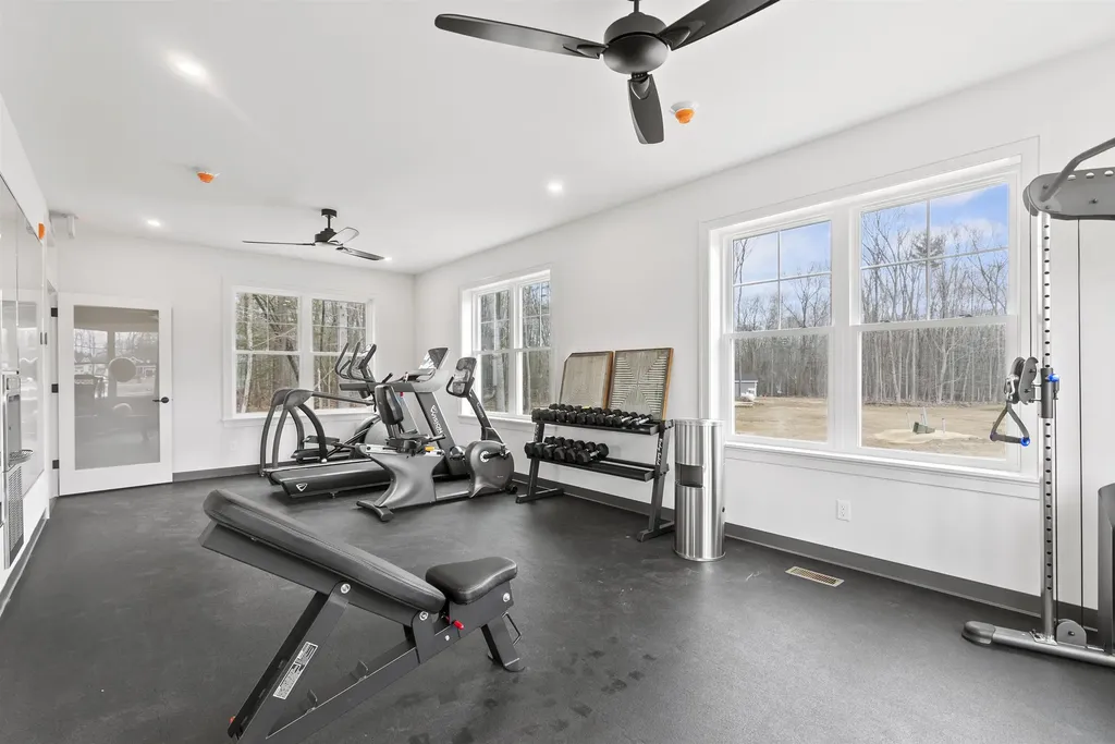 Unit 25 Summerwind Place Greenland NH 03840