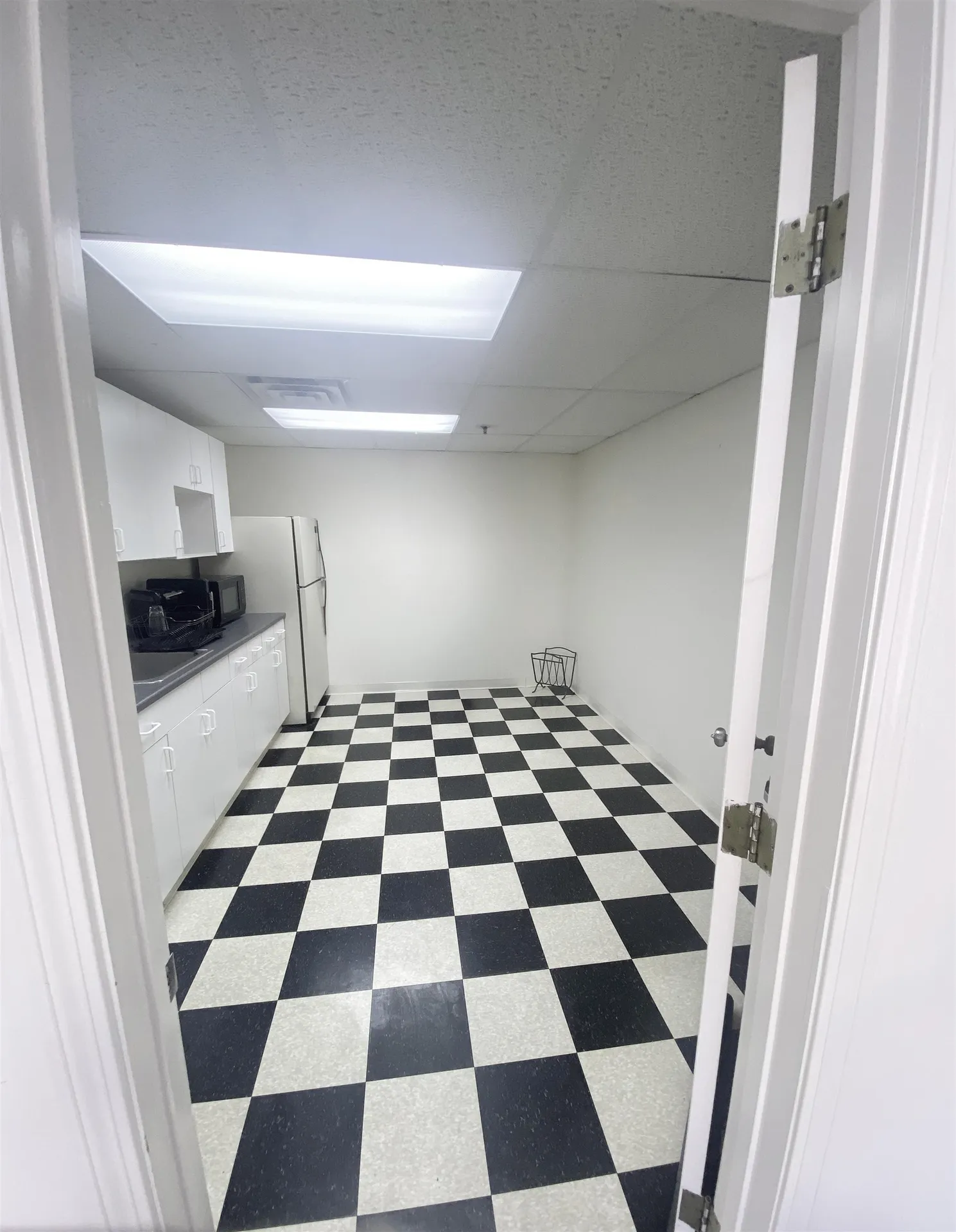 75 Gilcreast Road Londonderry NH 03053