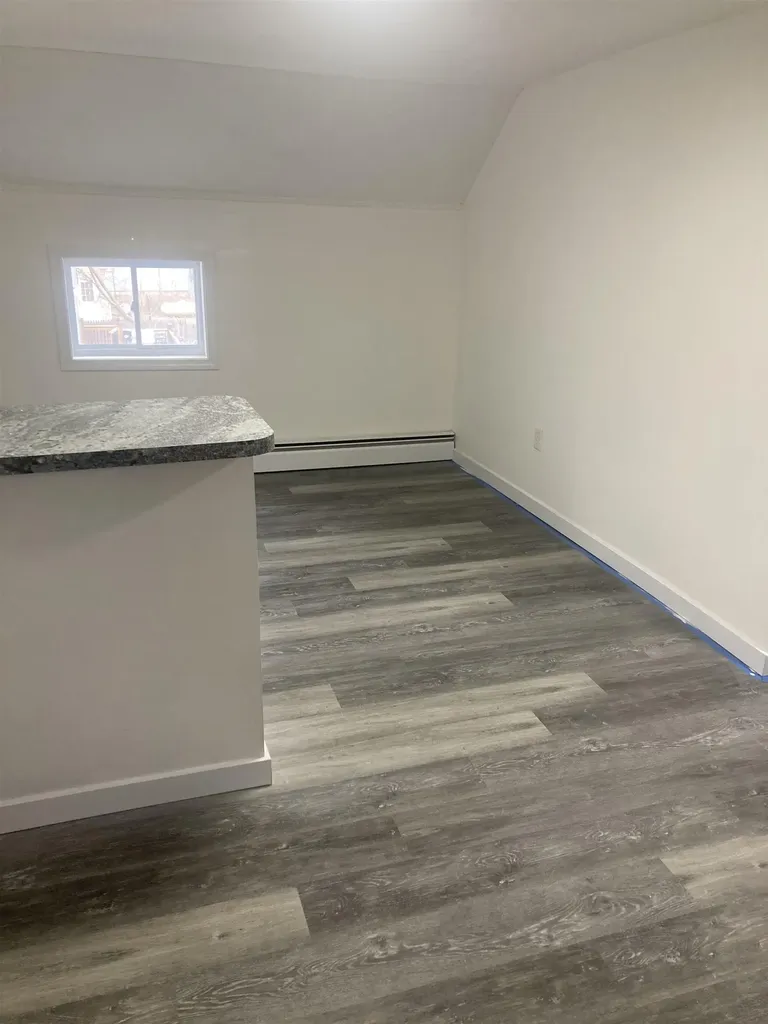 72 Plain Street Rutland City VT 05701