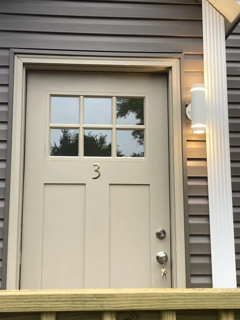 72 Plain Street Rutland City VT 05701