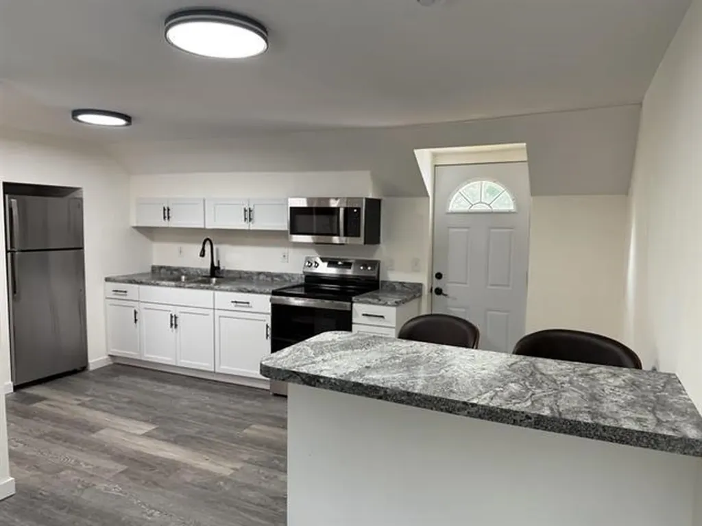 72 Plain Street Rutland City VT 05701