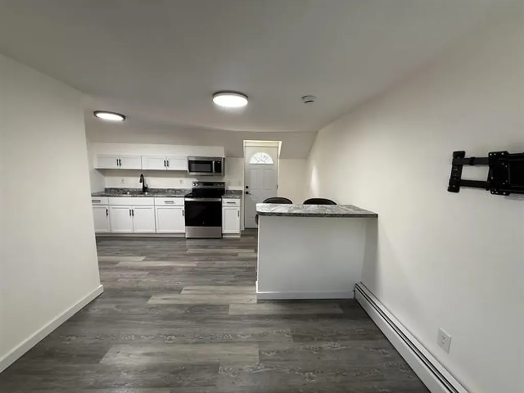 72 Plain Street Rutland City VT 05701