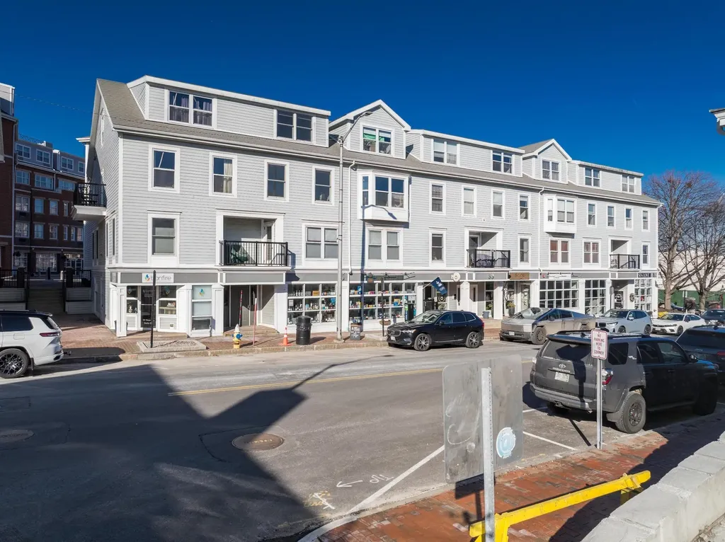 33 Deer Street Portsmouth NH 03801