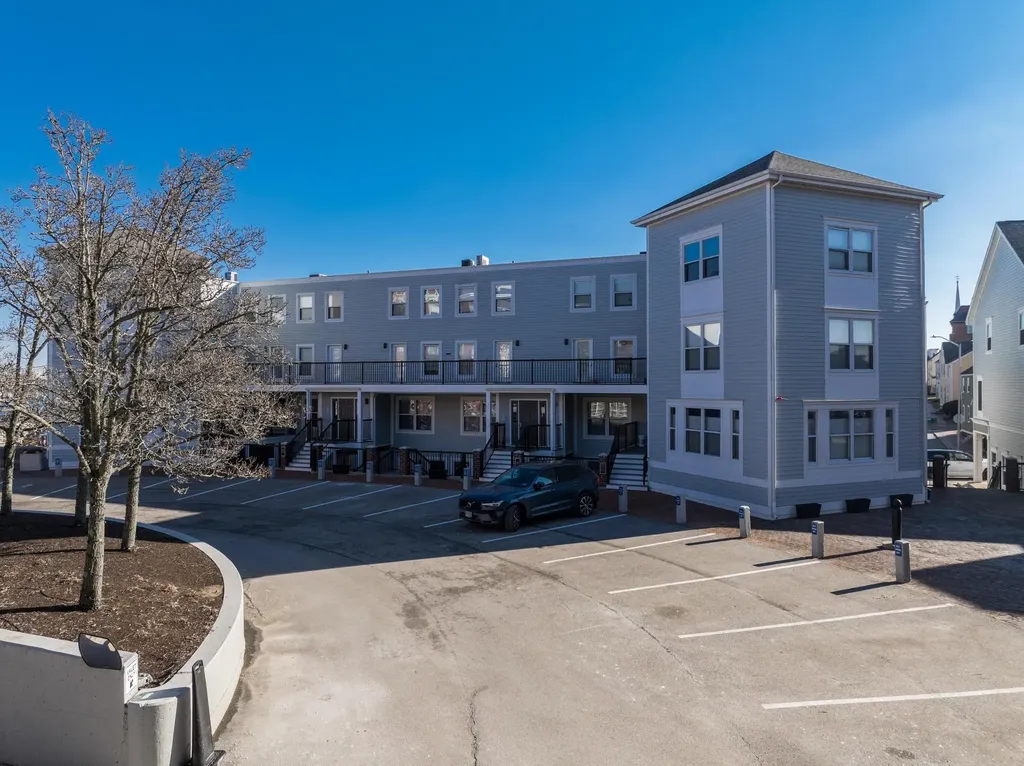 33 Deer Street Portsmouth NH 03801