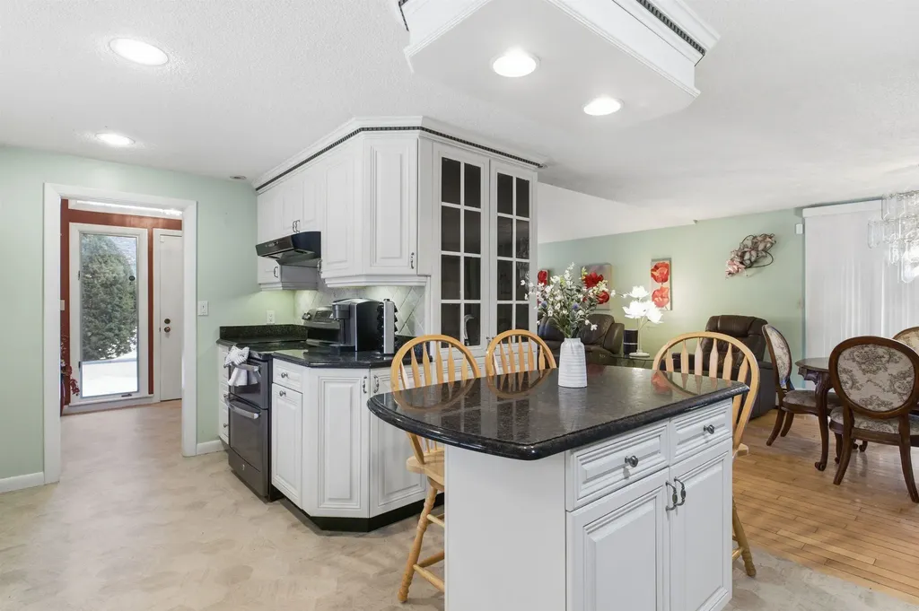 166 Connector Road Lincoln NH 03251