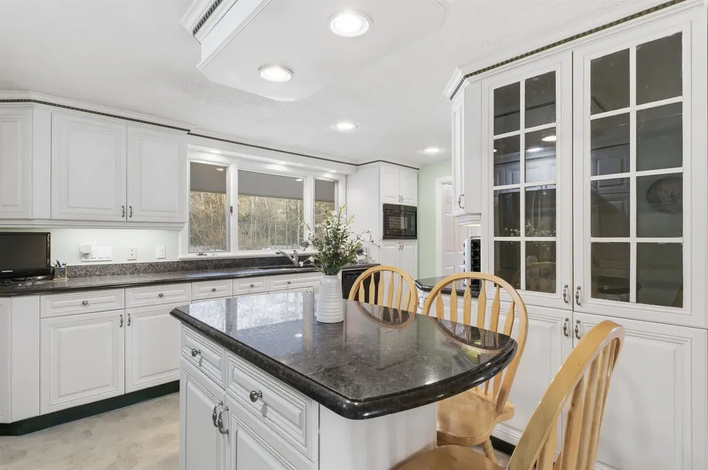 166 Connector Road Lincoln NH 03251