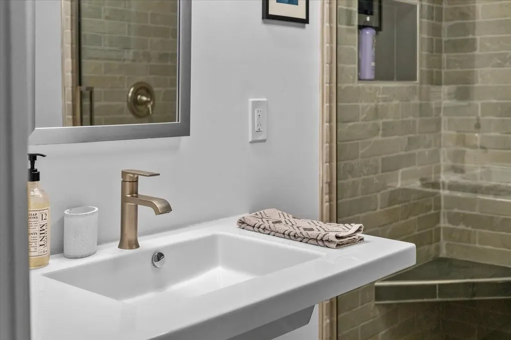 454 Mountain Road Stowe VT 05672