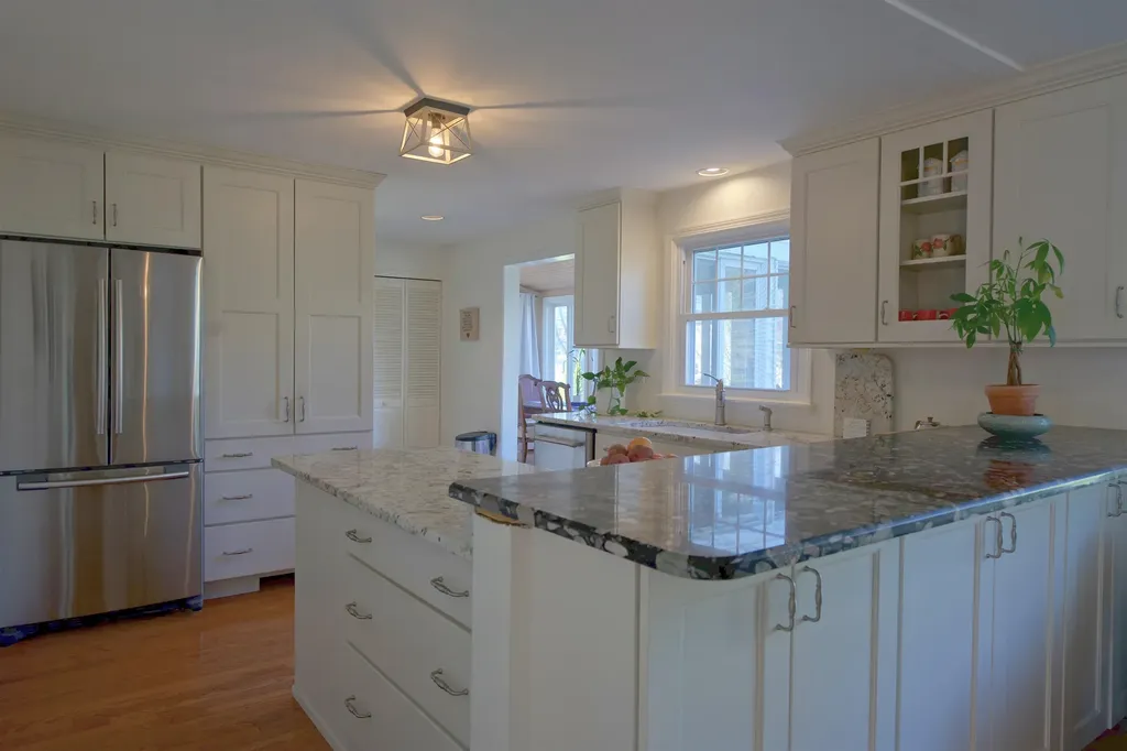 104 North Gate Road Manchester NH 03104