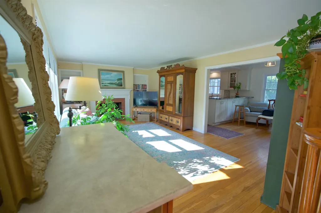 104 North Gate Road Manchester NH 03104